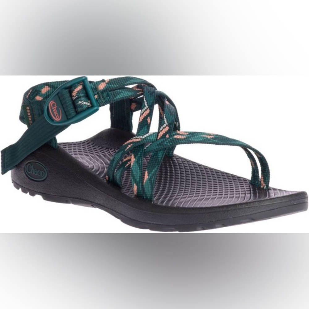 NWT Wide Width Chaco Sandals